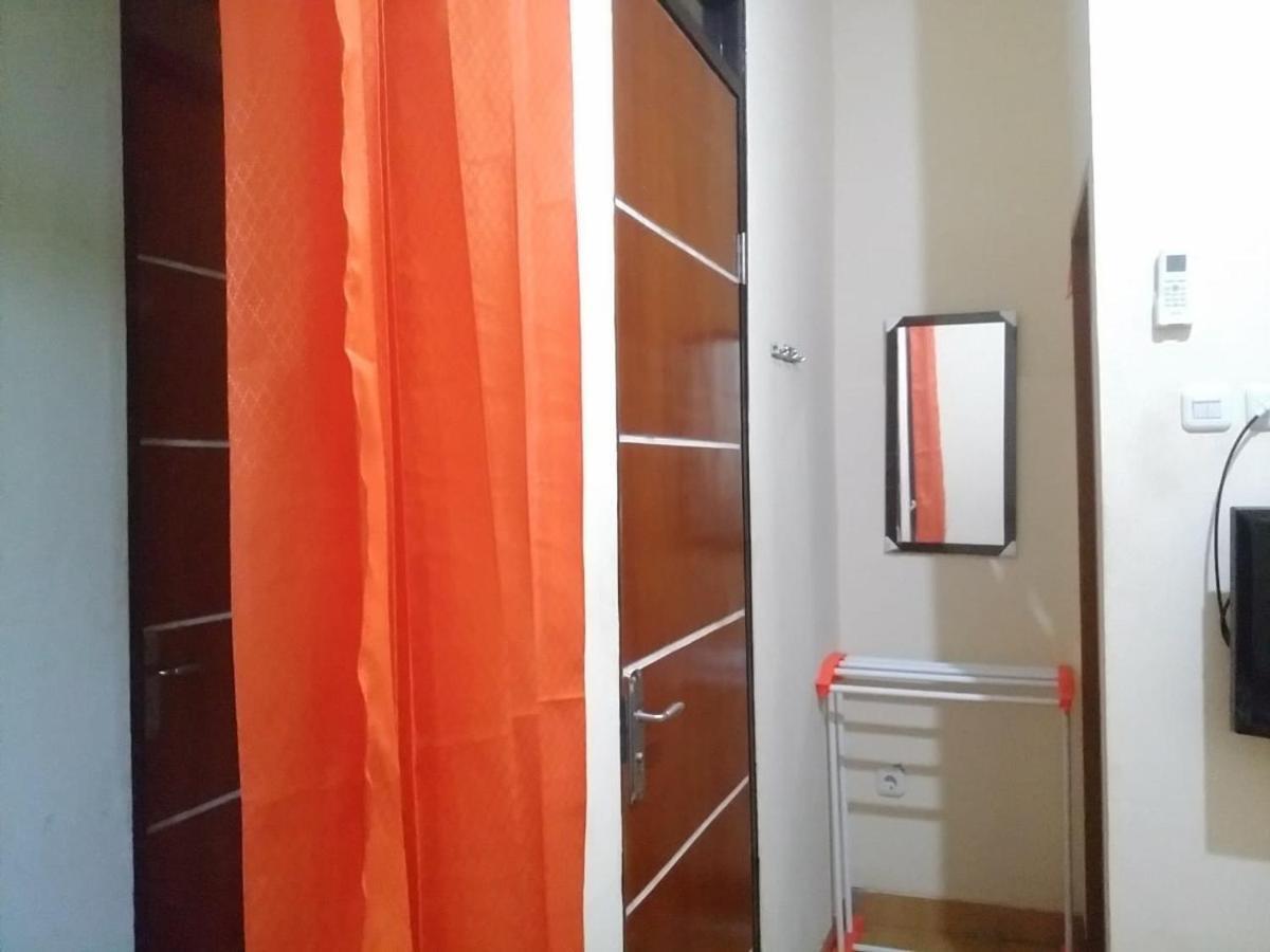 Hotel Danyshom Cikarang Exterior foto
